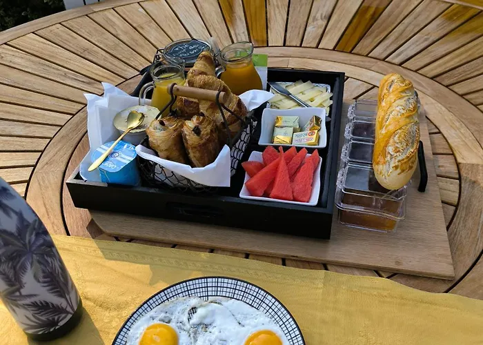 Panzió Le Jacuzzi Choisy-au-Bac